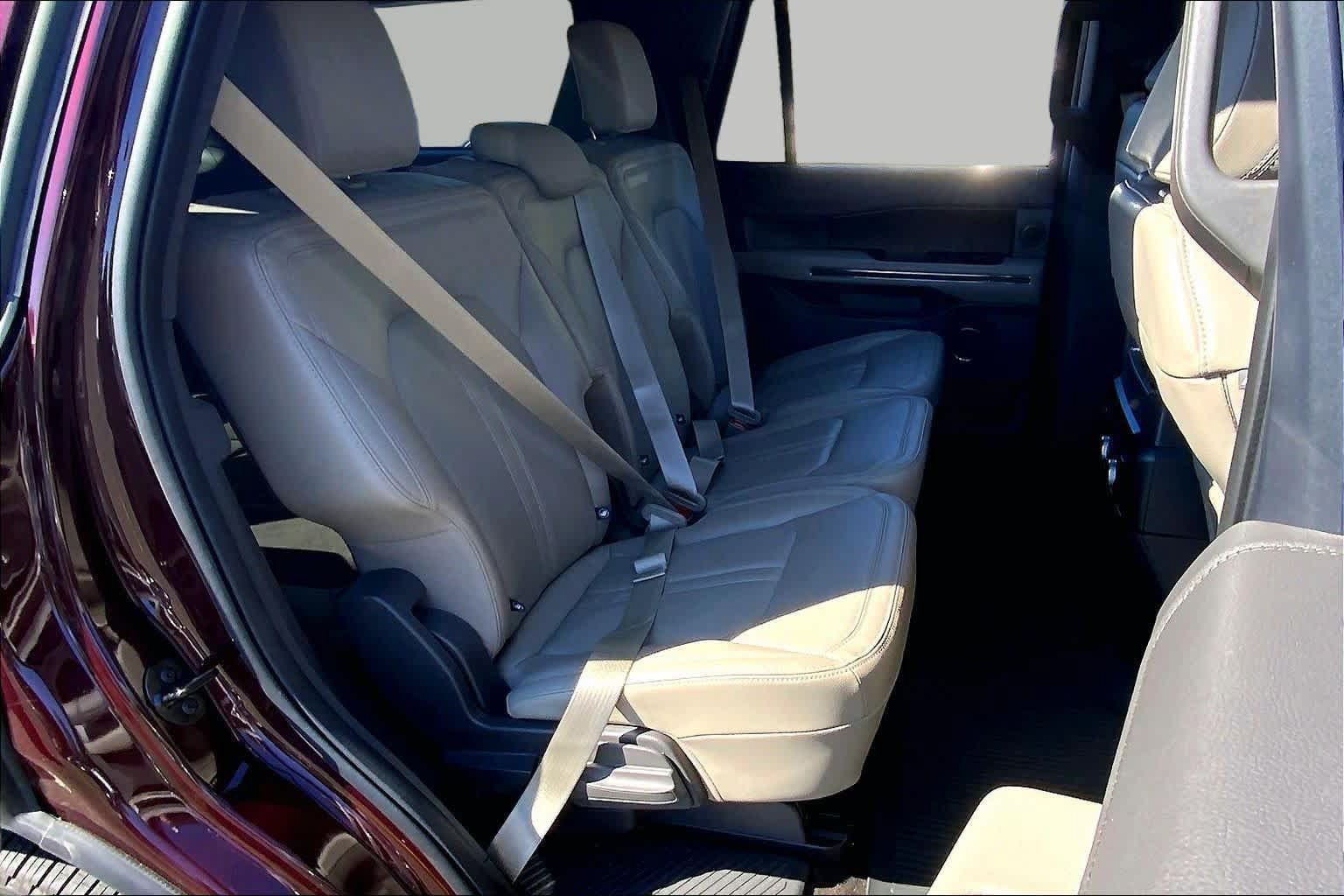 Used 2021 Ford Expedition Limited AWD/4WD image 20