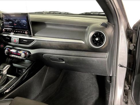 Used 2023 Kia Forte GT-Line w/ GT-Line Premium Package image 16