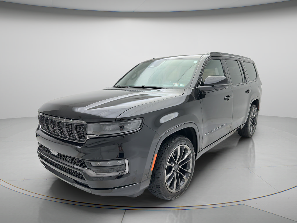 Used 2025 Jeep Grand Wagoneer Series III w/ Rear Seat Video Group 1 AWD/4WD image 3