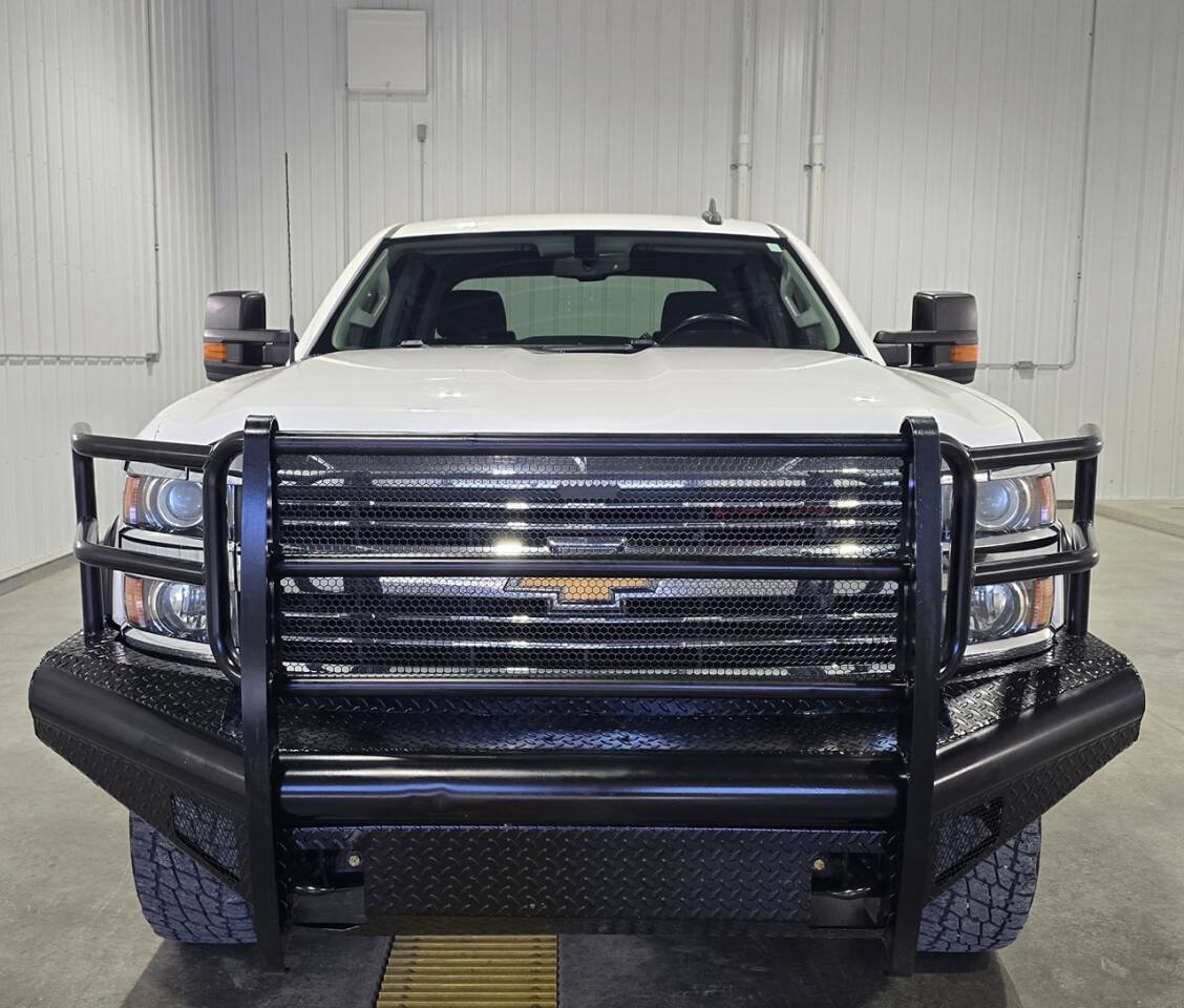 Used 2016 Chevrolet Silverado 2500 LT AWD/4WD image 3