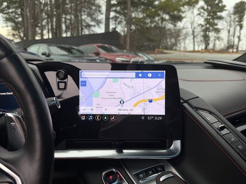 Used 2020 Chevrolet Corvette Stingray Premium Cpe w/ 3LT Preferred Equipment Group image 19