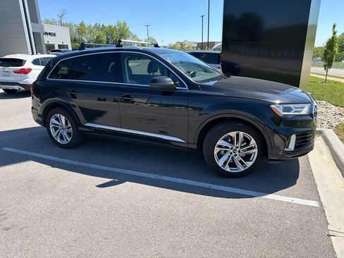 Used 2023 Audi Q7 2.0T Premium Plus AWD/4WD image 2