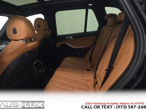 Used 2021 BMW X5 xDrive40i w/ M Sport Package AWD/4WD image 6