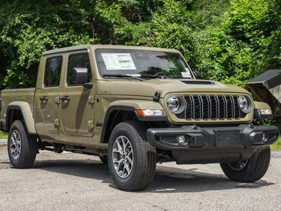New 2025 Jeep Gladiator Sport