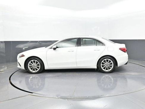 Used 2019 Mercedes-Benz A 220 A 220 4dr Sedan image 2