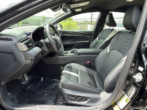 Certified 2025 Toyota Camry SE FWD image 16