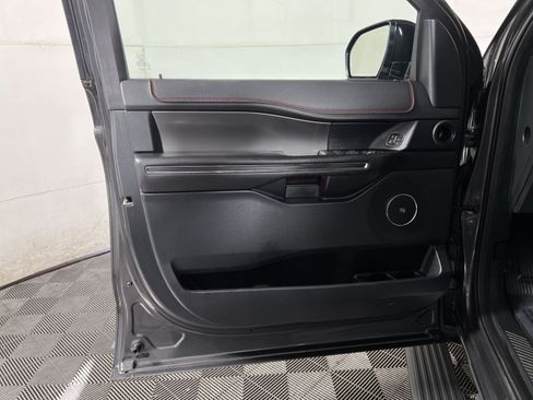 Used 2019 Ford Expedition Limited w/ Equipment Group 303A AWD/4WD image 14