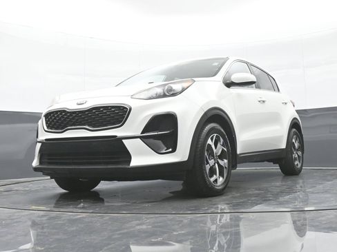 Used 2020 Kia Sportage LX FWD image 41