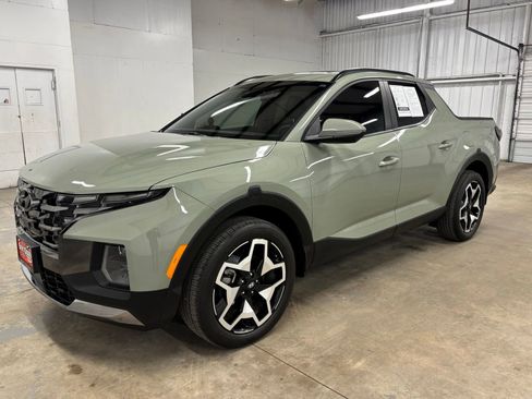 Certified 2024 Hyundai Santa Cruz Limited AWD/4WD image 2