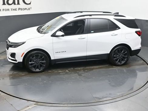 Used 2022 Chevrolet Equinox RS w/ LPO, Floor Liner Package image 57