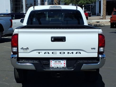 Certified 2023 Toyota Tacoma SR5 AWD/4WD image 5