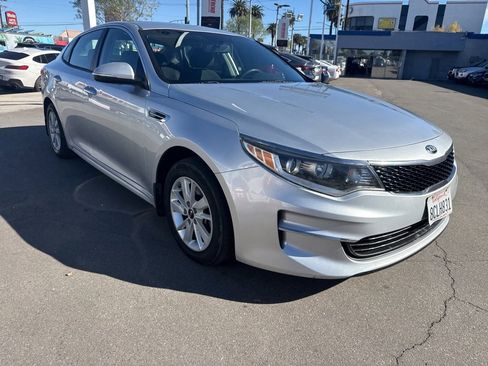 Used 2018 Kia Optima LX image 1