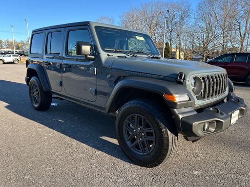 Used 2025 Jeep Wrangler Sport S image 2