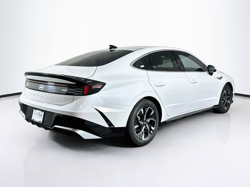 Used 2024 Hyundai Sonata SEL FWD image 9