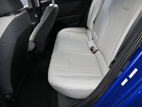 Used 2023 Hyundai Elantra Limited FWD image 35