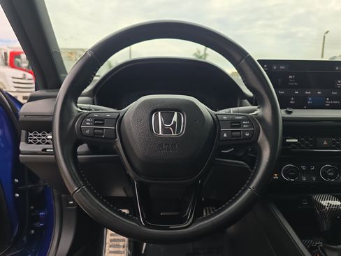 Used 2023 Honda Accord Sport image 29