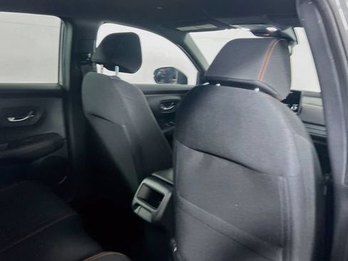 Certified 2025 Honda HR-V Sport image 8