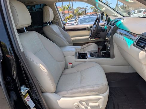 Used 2014 Lexus GX 460 w/ Premium Package AWD/4WD image 9
