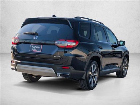 Used 2024 Honda Pilot Elite image 5