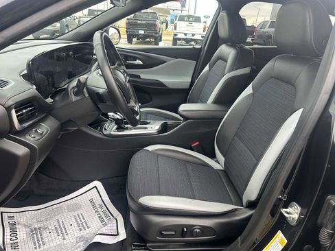 Used 2024 Buick Envista Preferred w/ Convenience I Package image 17