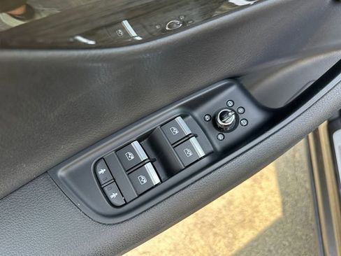 Used 2019 Audi Q7 3.0T Prestige AWD/4WD image 19
