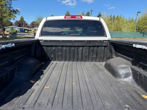 Used 2017 Toyota Tundra Platinum AWD/4WD image 10