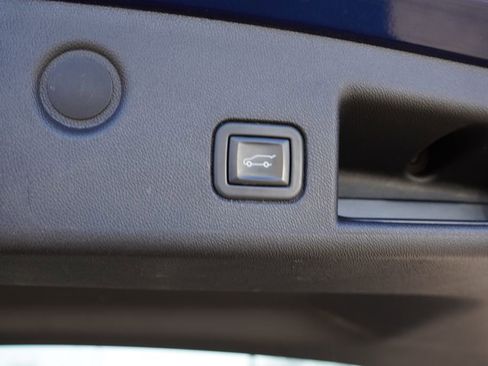 Certified 2023 Chevrolet Equinox LT image 22