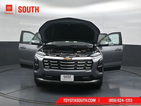 Used 2025 Chevrolet Equinox LT AWD/4WD image 57