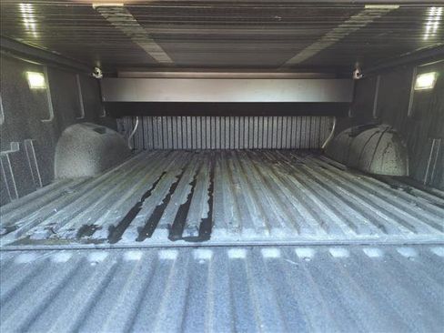 Used 2023 Toyota Tundra Platinum AWD/4WD image 5