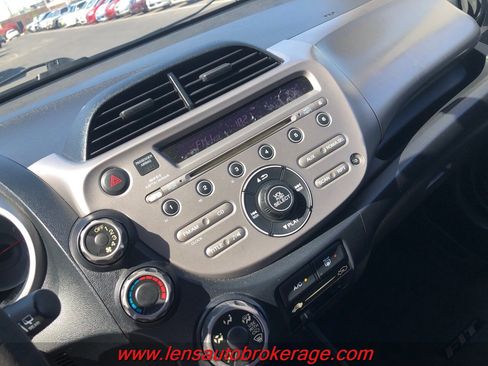 Used 2013 Honda Fit image 13