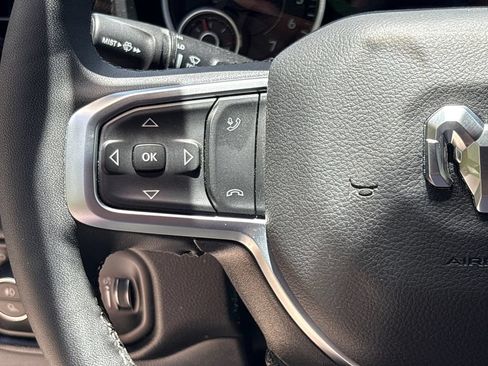 Used 2025 RAM 1500 Big Horn AWD/4WD image 18