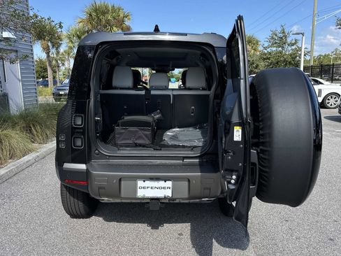 New 2026 Land Rover Defender 110 S image 11