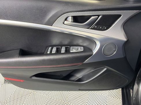 Used 2023 Genesis G70 2.0T w/ Sport Prestige Package RWD image 11