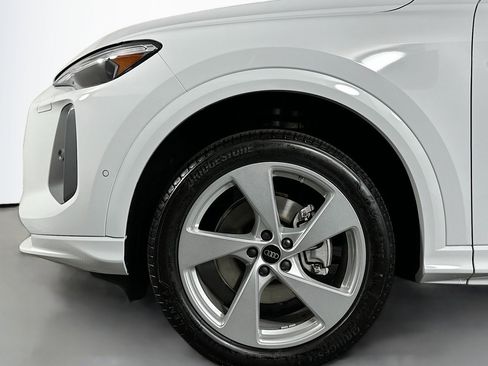 New 2025 Audi Q5 Premium Plus image 11