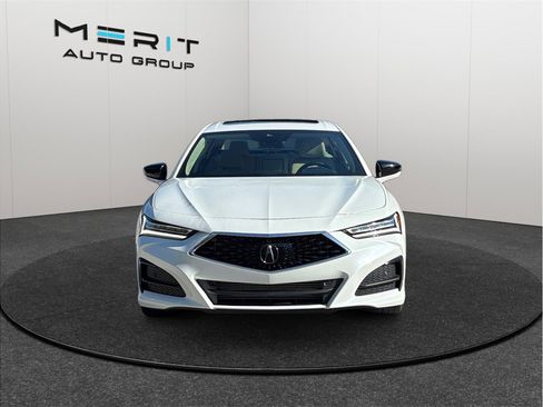 Used 2022 Acura TLX w/ Technology Package image 3
