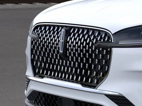 New 2026 Lincoln Aviator Reserve AWD/4WD image 17