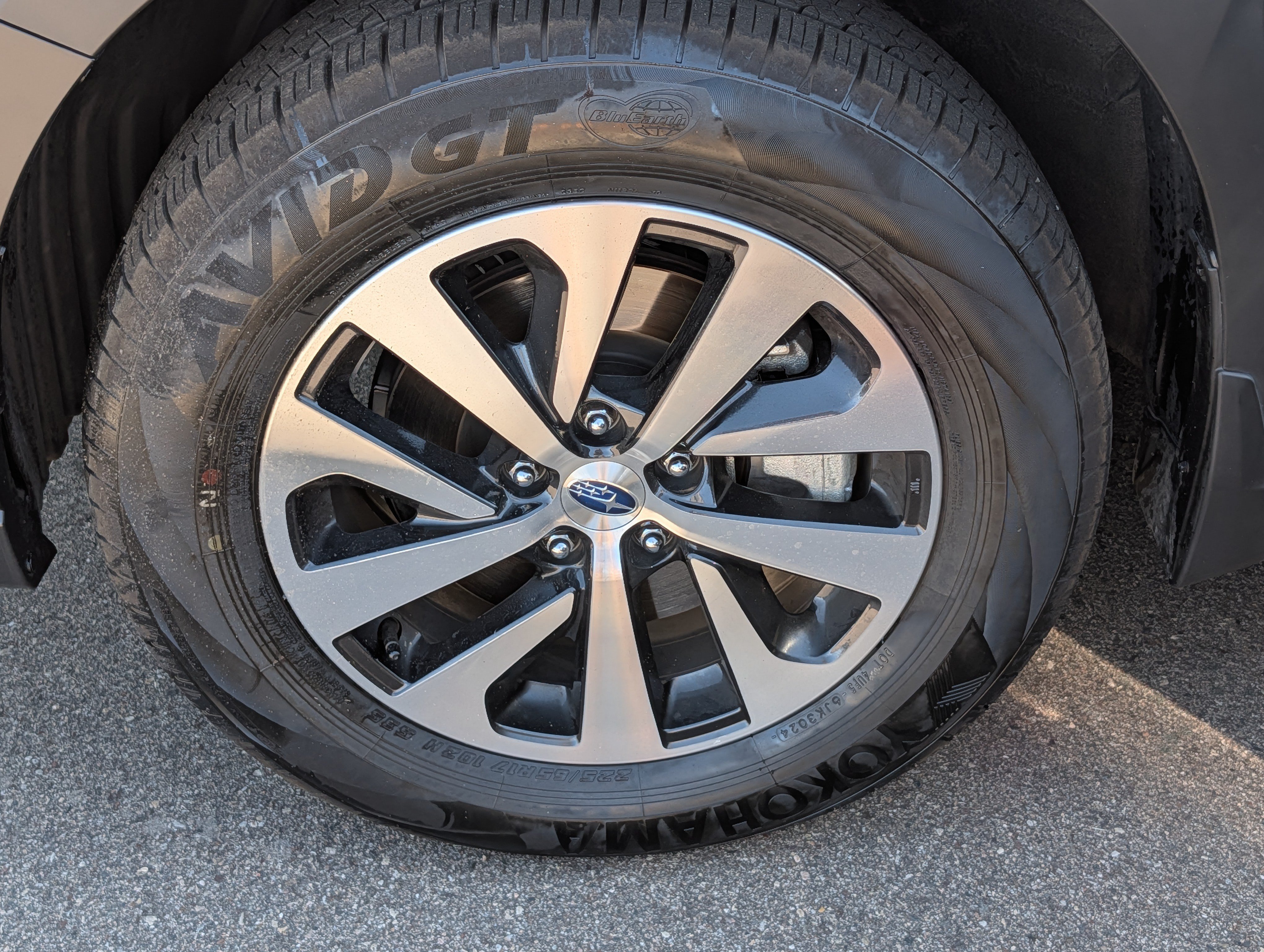 Certified 2025 Subaru Outback Premium AWD/4WD image 15