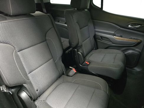 Used 2023 GMC Acadia SLE AWD/4WD image 16