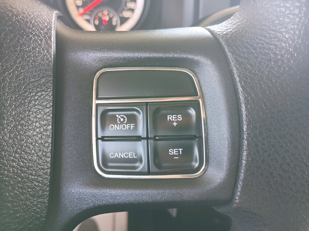 Used 2013 RAM 1500 Express RWD image 8