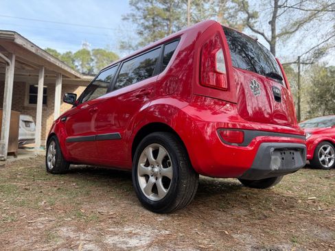 Used 2013 Kia Soul BASE image 6