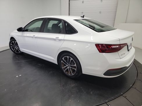 Used 2022 Volkswagen Jetta Sport FWD image 6