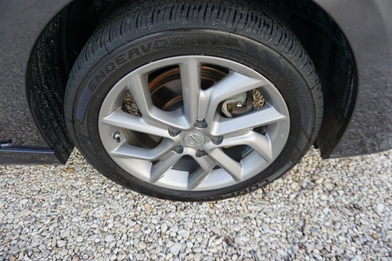Used 2015 Nissan Sentra SR FWD image 28