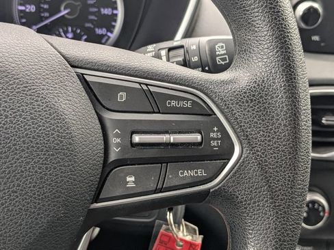 Used 2020 Hyundai Santa Fe SE FWD image 25