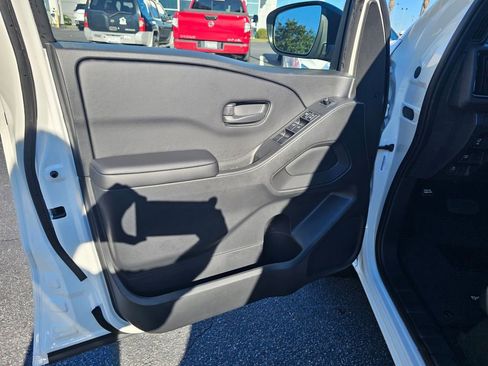 New 2026 Nissan Frontier SV w/ Tow Package image 14