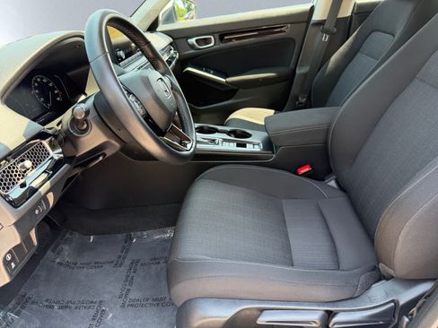 Used 2023 Honda Civic EX image 7