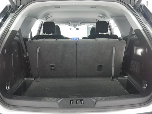 Certified 2023 Ford Explorer XLT image 28