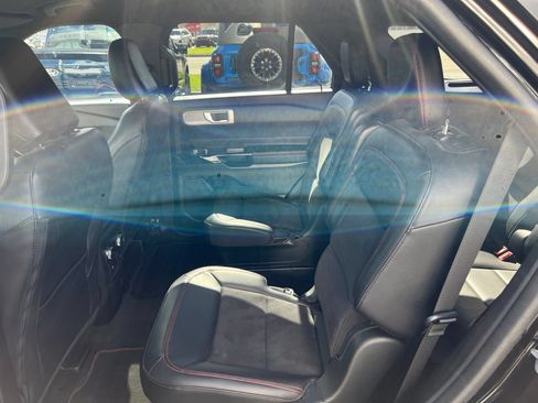 Certified 2023 Ford Explorer ST-Line AWD/4WD image 41