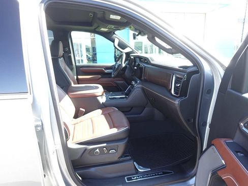 Used 2024 GMC Sierra 2500 Denali Ultimate image 33