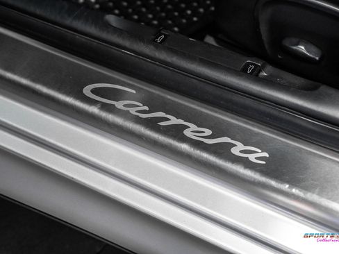 Used 2004 Porsche 911 Carrera 4S AWD/4WD image 30
