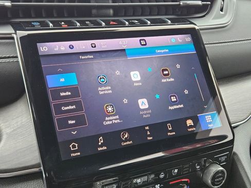 Used 2023 Jeep Grand Cherokee Overland image 20